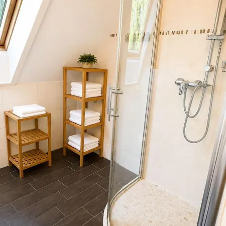 Gartenhaus Regenbogen Apartment
