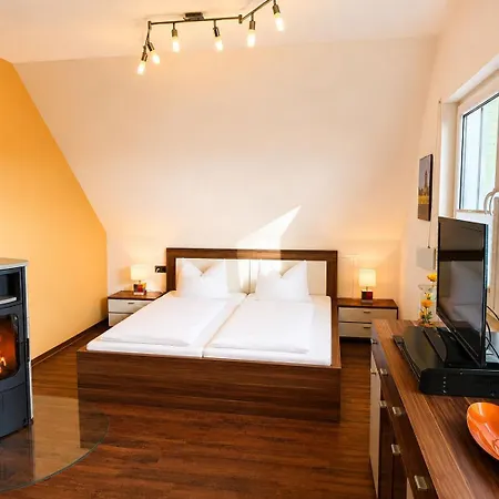 Gartenhaus Regenbogen Apartment Garz (Rugen)